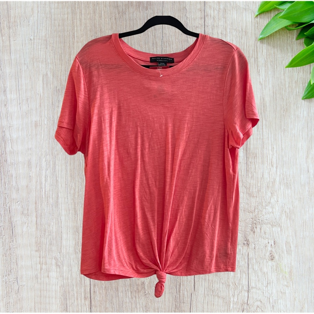 Coral Knot-Front Top XL